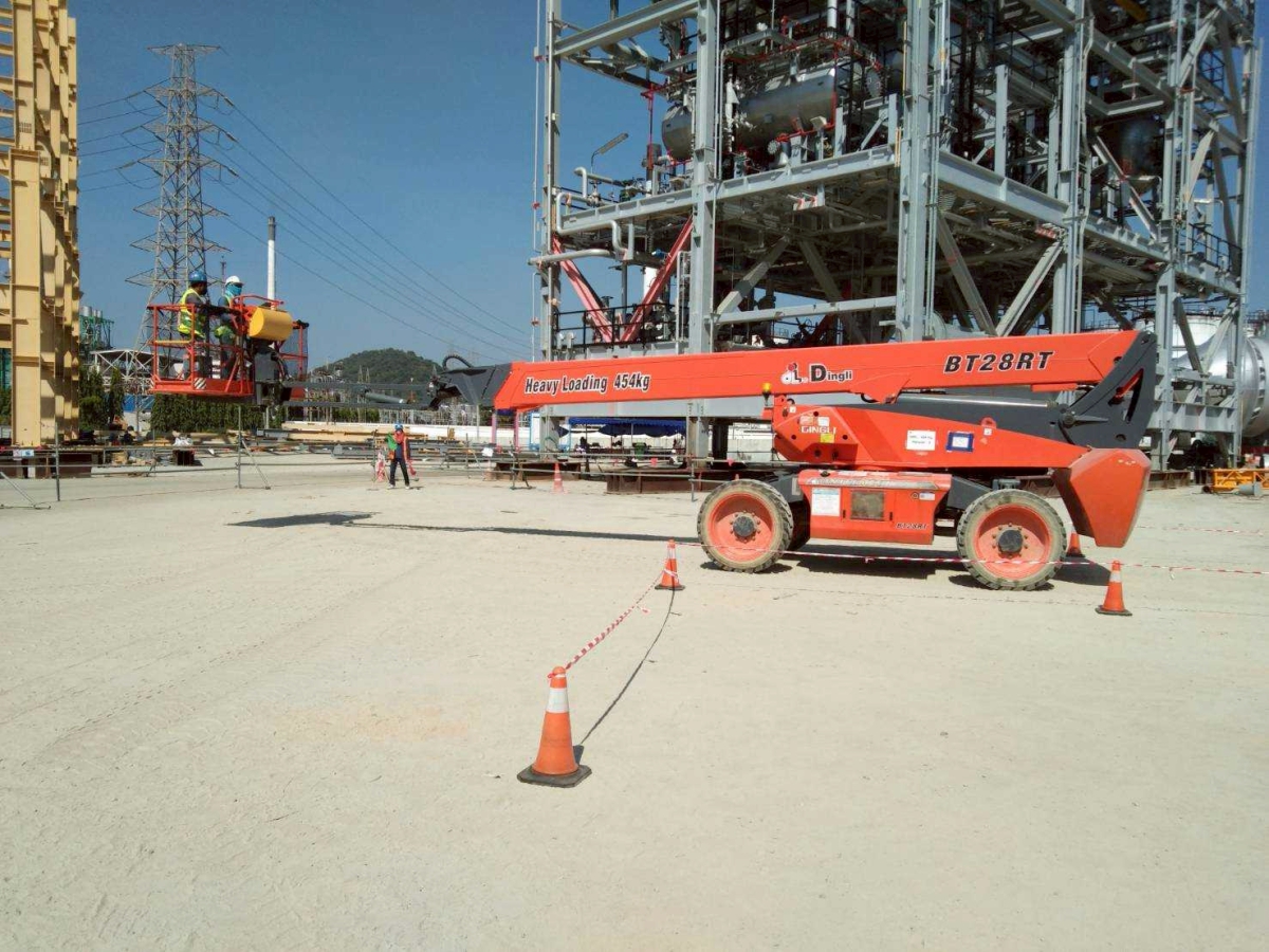 LINE_ALBUM_หลักสูตรรถกระเช้า X-Lift และ Boom Lift_250828_10.jpg - หลักสูตรรถกระเช้า X-Lift และ Boom Lift
